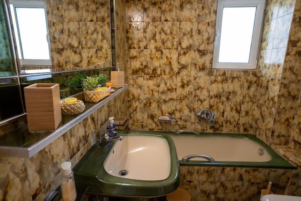 Angela Stylist House Apartman Pireusz Kültér fotó